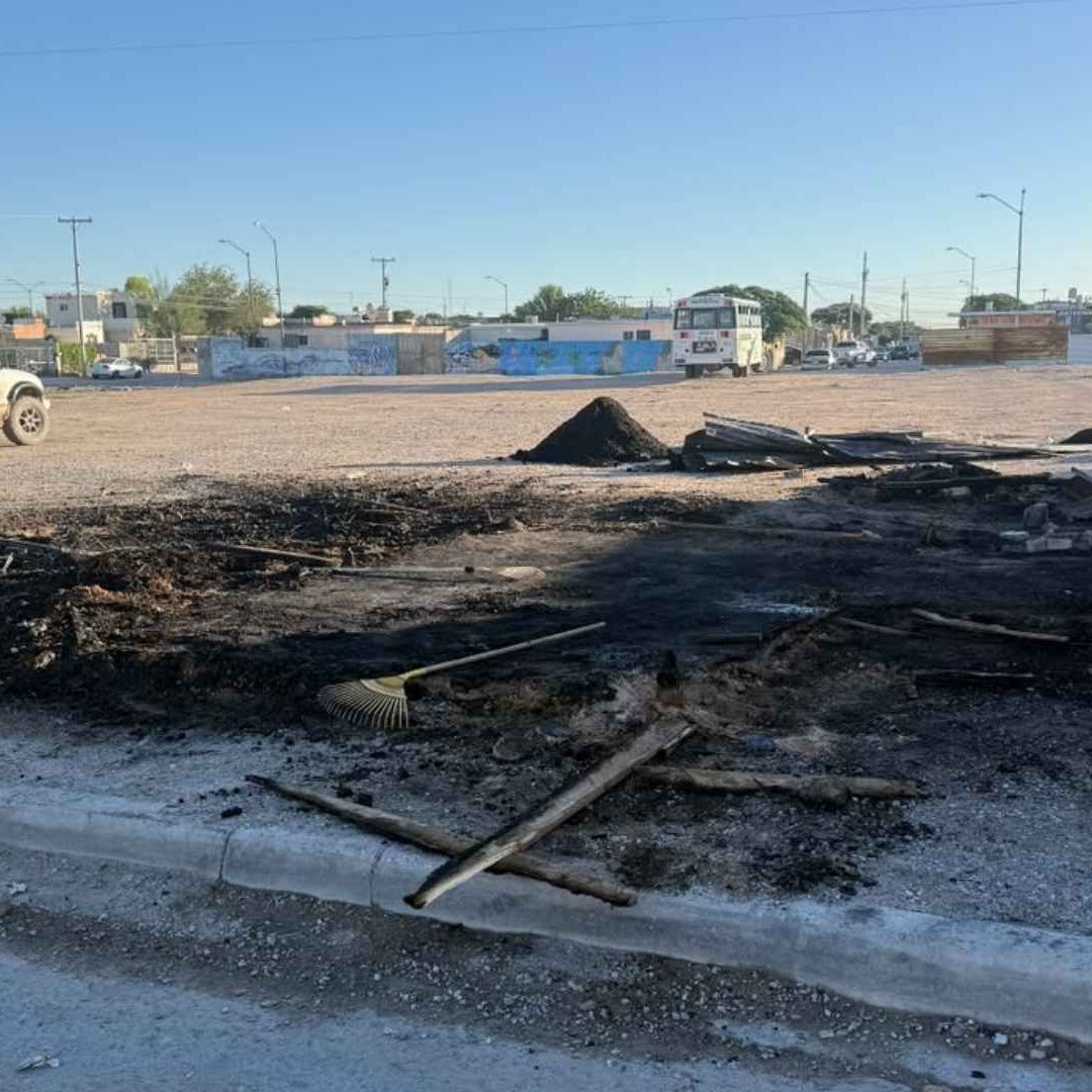 Se incendian puestos de madera en Ciudad Juárez